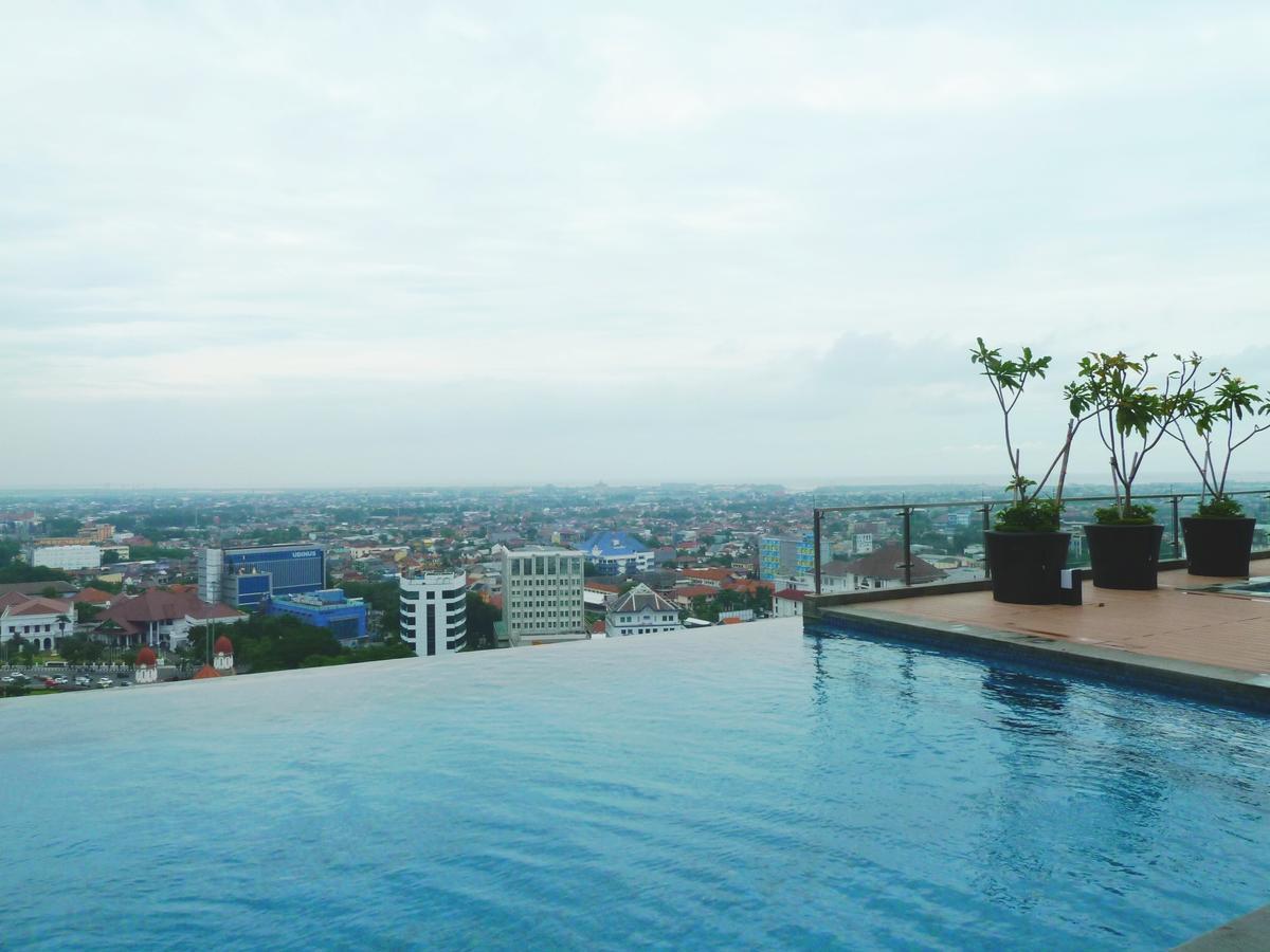 Pinnacle Apartment Pandanaran Semarang Bagian luar foto